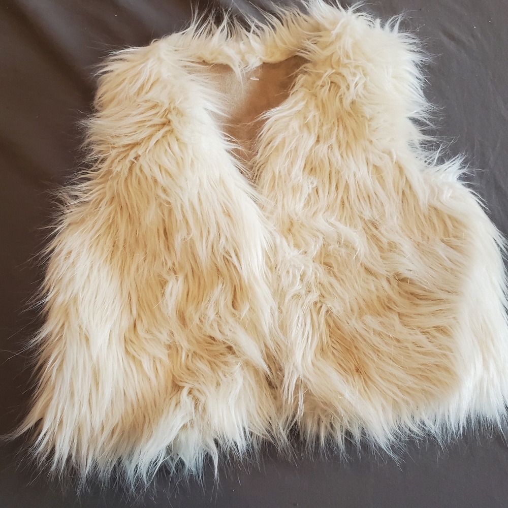 Faux Fur Vest in Cream